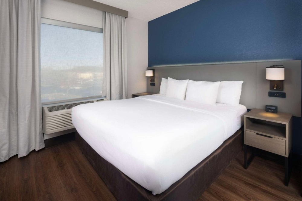 One Room Suite with Two Queen Beds - Non Smoking